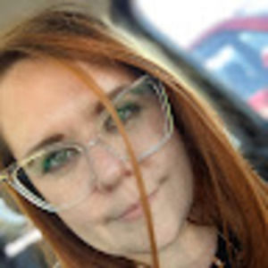 Meet your Posher, Caitlin